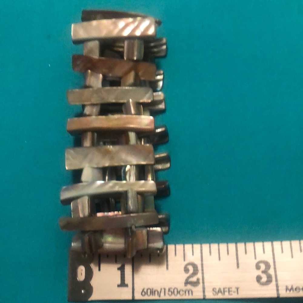 Shell Bracelet - Picture 4 of 4